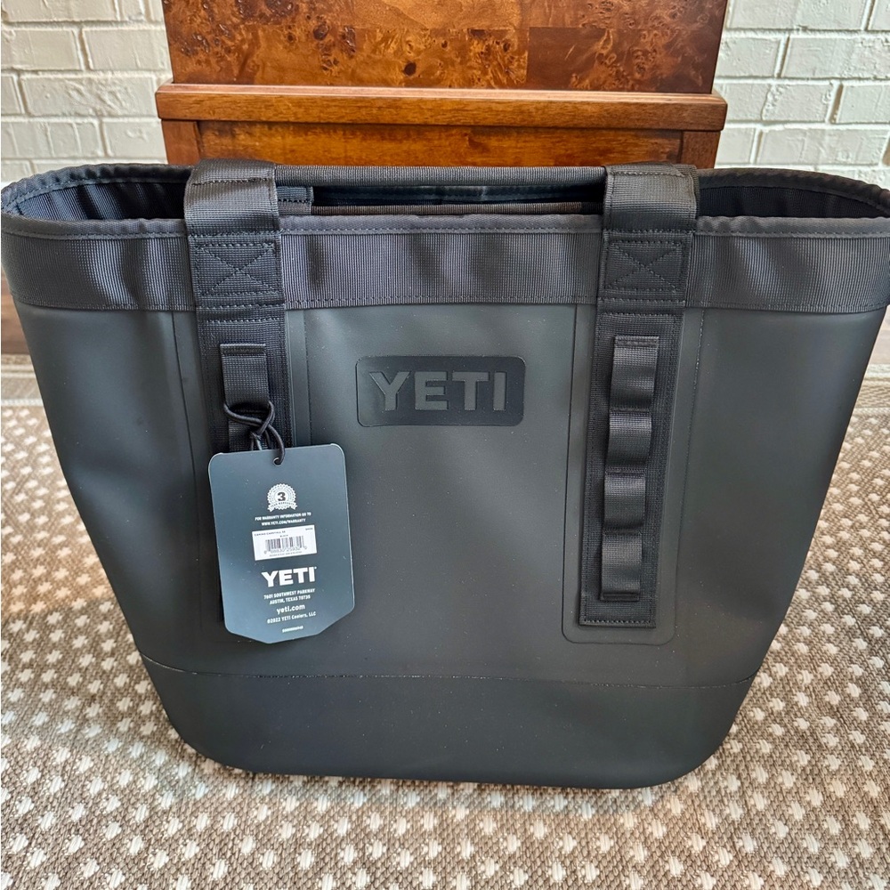 NEW with tags! YETI Camino 35 Carryall Black